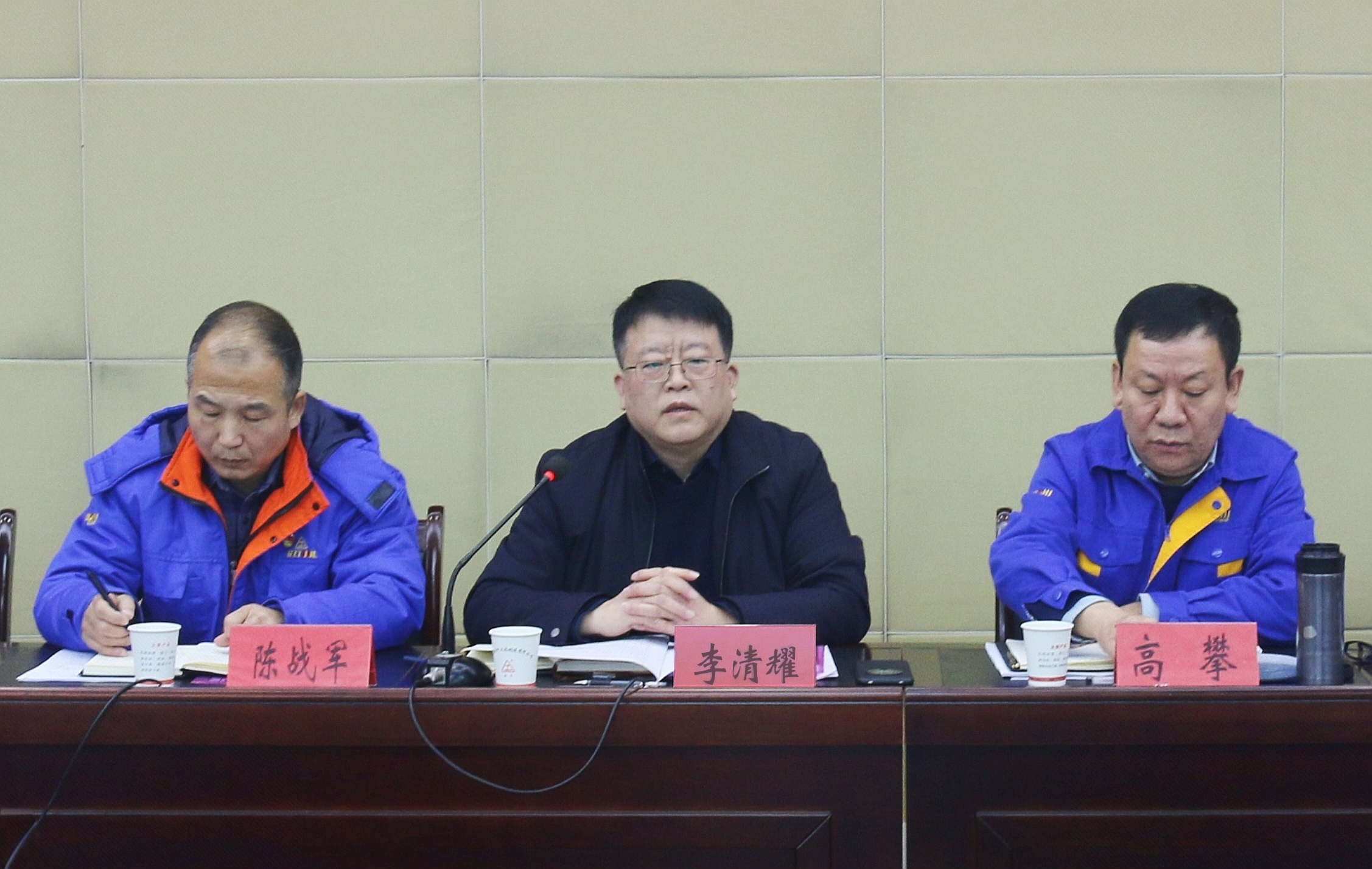 AG老哥俱乐部-老哥必备的交流社区